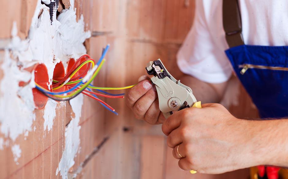 recherche électricien Élancourt